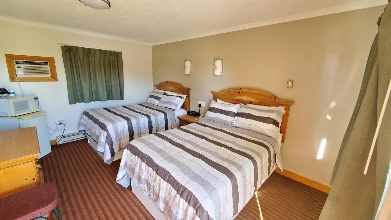 Knights Inn Colonial Fireside Inn Pembroke Extérieur photo