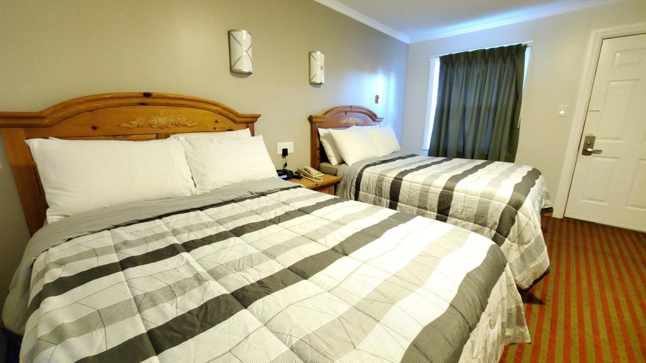 Knights Inn Colonial Fireside Inn Pembroke Extérieur photo