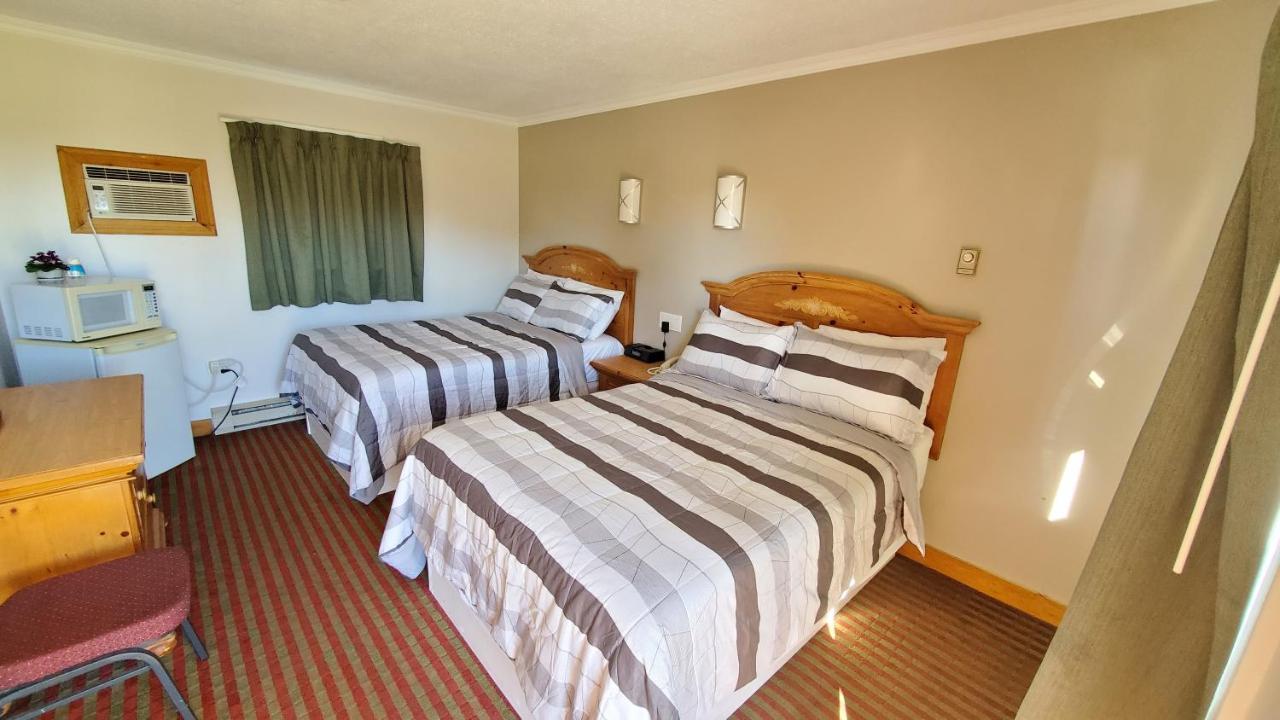 Knights Inn Colonial Fireside Inn Pembroke Extérieur photo