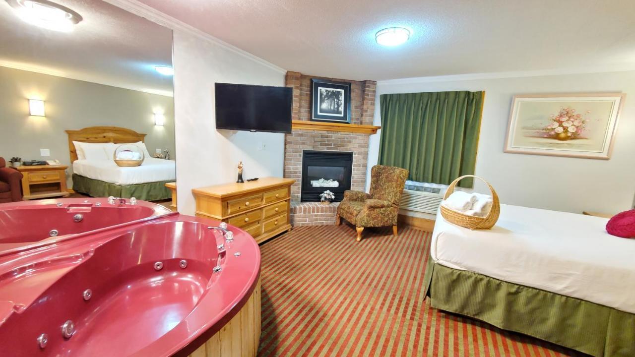 Knights Inn Colonial Fireside Inn Pembroke Extérieur photo