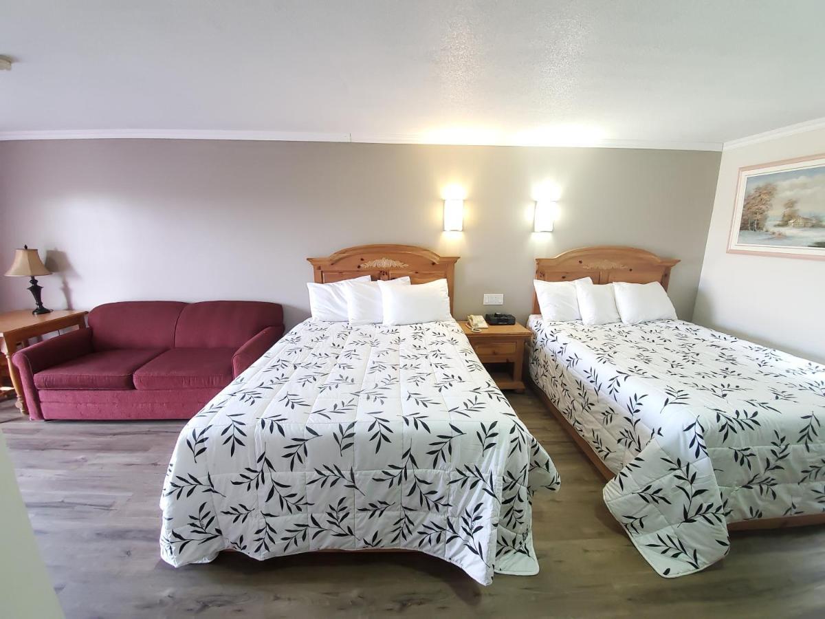 Knights Inn Colonial Fireside Inn Pembroke Extérieur photo