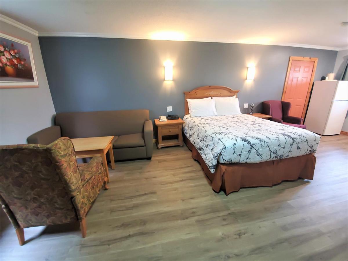 Knights Inn Colonial Fireside Inn Pembroke Extérieur photo
